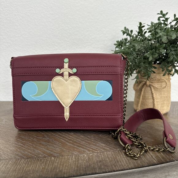 Disney Loungefly Snow White Hot Topic Evil Queen Heart Box Sword Crossbody Chain - Picture 1 of 11
